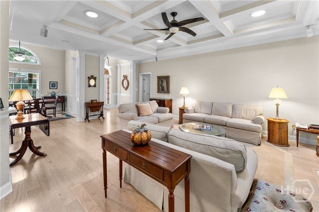 39 White Oak Bluff, Savannah, GA 31405