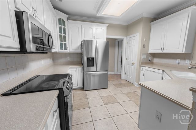 39 White Oak Bluff, Savannah, GA 31405