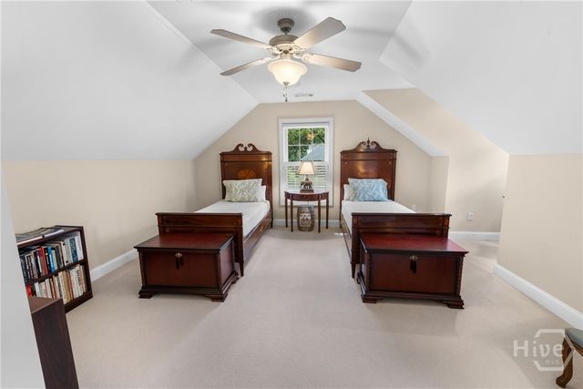 39 White Oak Bluff, Savannah, GA 31405