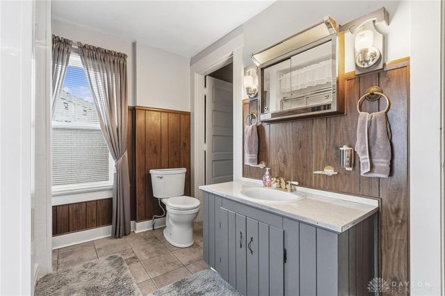 1030 Dodgson Court, Dayton, OH 45404