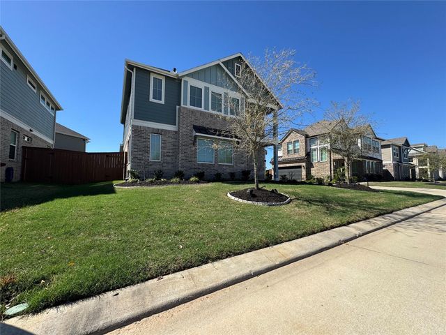 7743 Swooping Swallow Lane, Katy, TX 77493