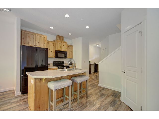 249 N 43RD Pl, Ridgefield, WA 98642