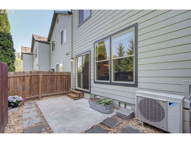 249 N 43RD Pl, Ridgefield, WA 98642
