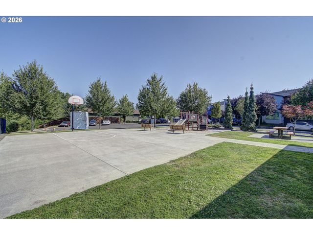 249 N 43RD Pl, Ridgefield, WA 98642