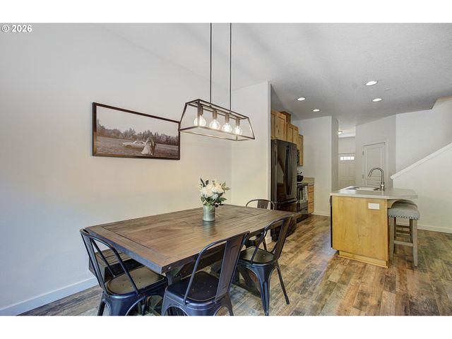 249 N 43RD Pl, Ridgefield, WA 98642