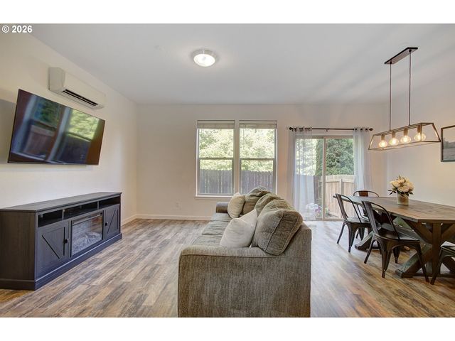 249 N 43RD Pl, Ridgefield, WA 98642