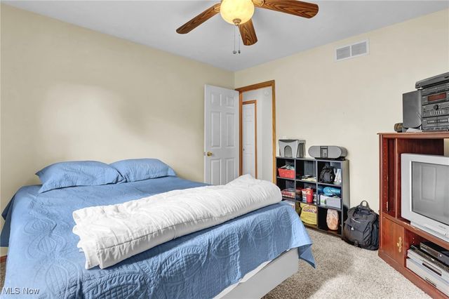 6321 W 130th Street, Parma Heights, OH 44130