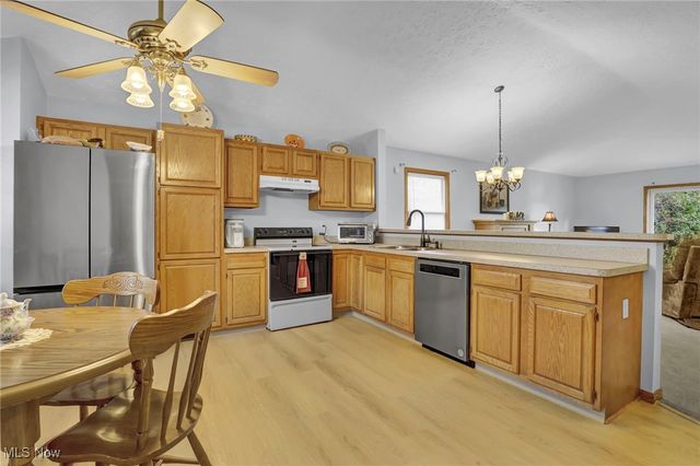 6321 W 130th Street, Parma Heights, OH 44130