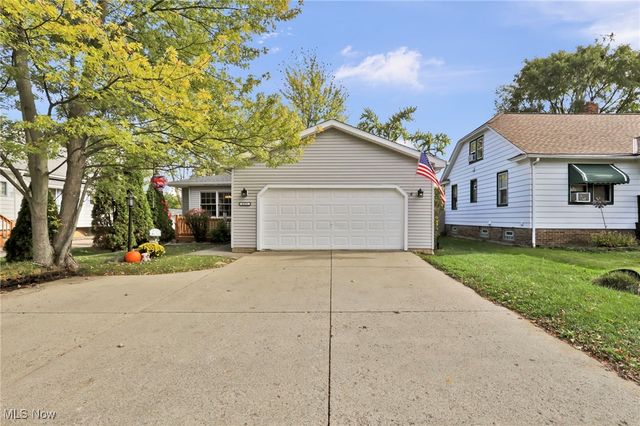 6321 W 130th Street, Parma Heights, OH 44130