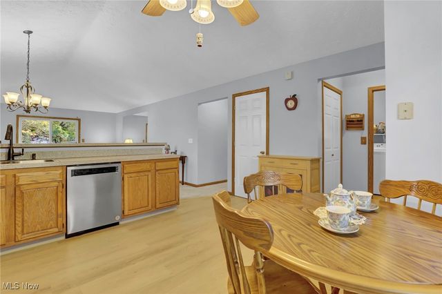 6321 W 130th Street, Parma Heights, OH 44130