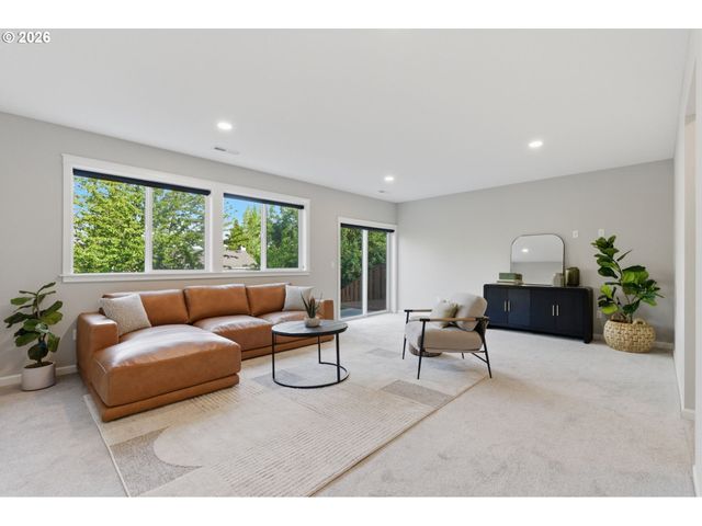 33068 Nw EJ SMITH Rd, Scappoose, OR 97056