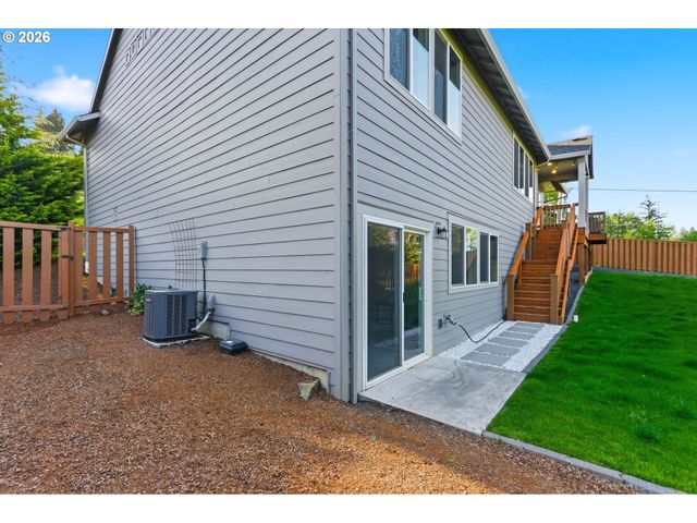 33068 Nw EJ SMITH Rd, Scappoose, OR 97056