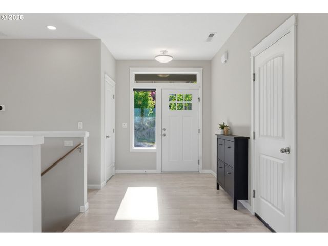 33068 Nw EJ SMITH Rd, Scappoose, OR 97056