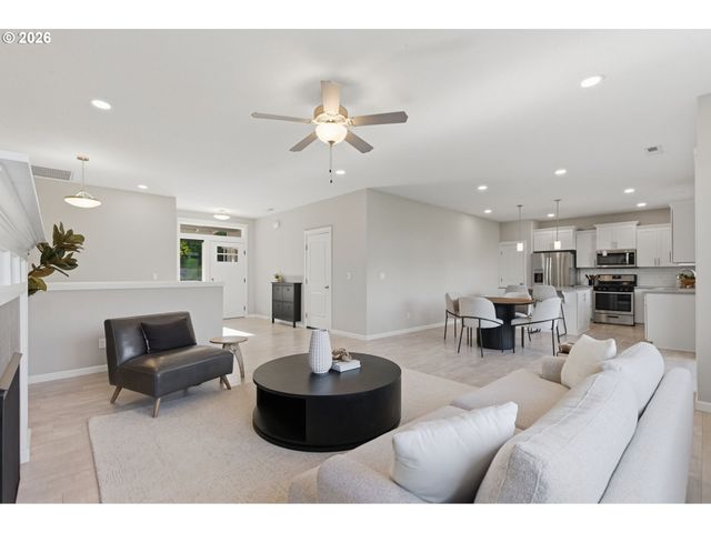 33068 Nw EJ SMITH Rd, Scappoose, OR 97056