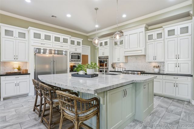 1113 W 108th Place S, Jenks, OK 74037