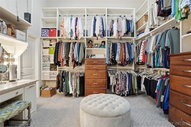 1113 W 108th Place S, Jenks, OK 74037