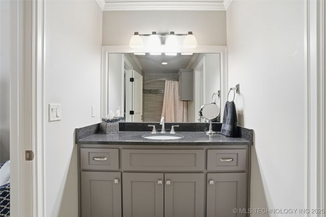 1113 W 108th Place S, Jenks, OK 74037