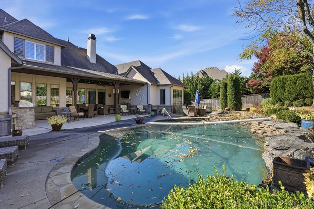 1113 W 108th Place S, Jenks, OK 74037