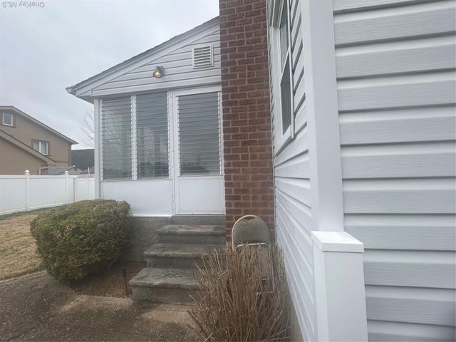 1514 Highland Avenue, New Hyde Park, NY 11040