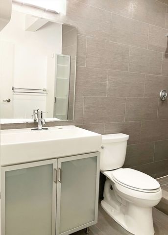 56 Penn Street 4, Quincy, MA 02169