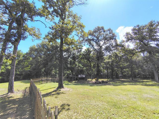 25934 Pine Oak Drive, Hockley, TX 77447