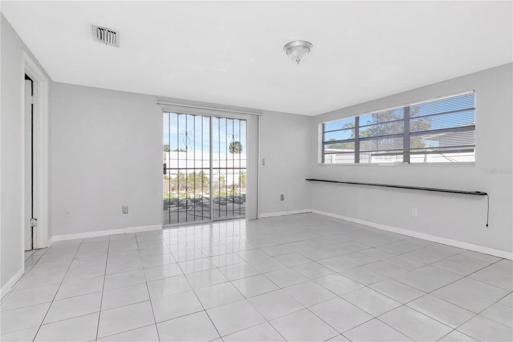 Image 14 of property listing at 6903 LARMON STREET, Tampa, FL 33634