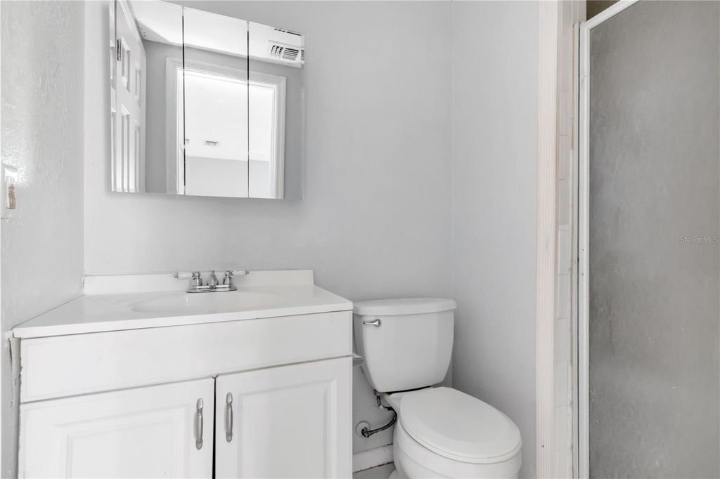 Image 18 of property listing at 6903 LARMON STREET, Tampa, FL 33634