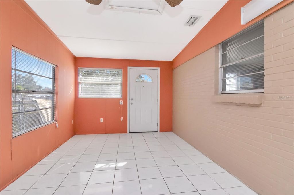 Image 25 of property listing at 6903 LARMON STREET, Tampa, FL 33634