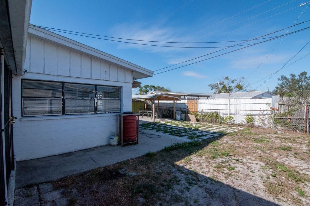 Image 29 of property listing at 6903 LARMON STREET, Tampa, FL 33634