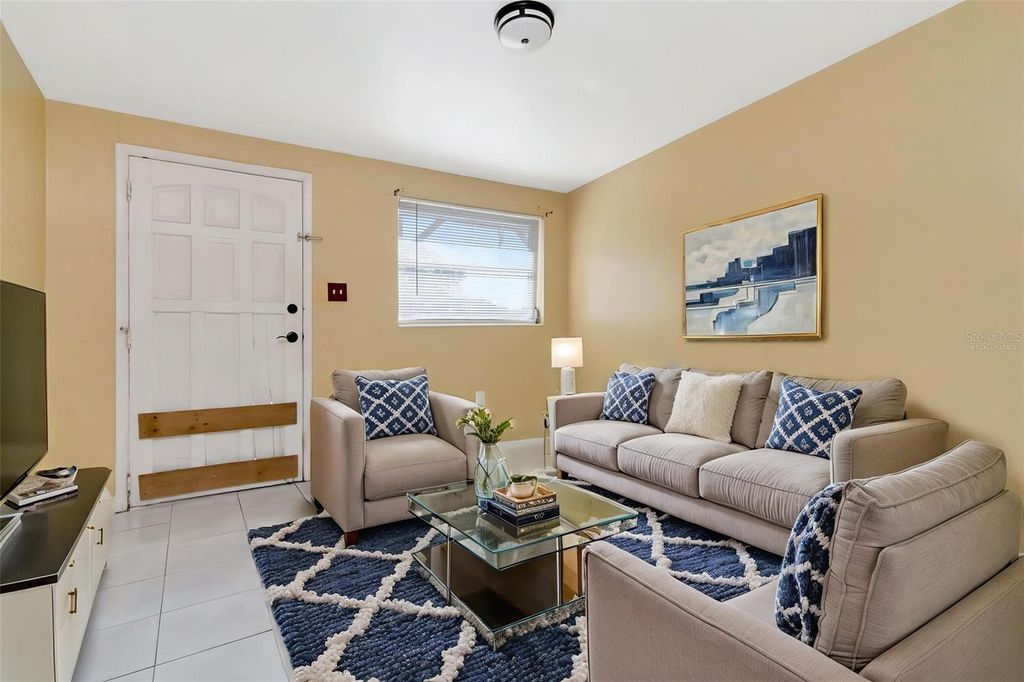 Image 7 of property listing at 6903 LARMON STREET, Tampa, FL 33634