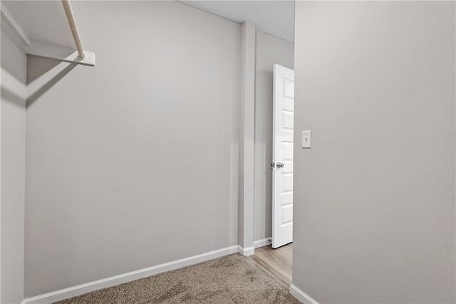 420 Rock Creek Drive, Tonganoxie, KS 66086