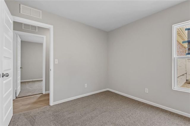 420 Rock Creek Drive, Tonganoxie, KS 66086