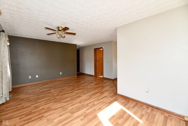399 Vinewood Drive S, Brownsburg, IN 46112