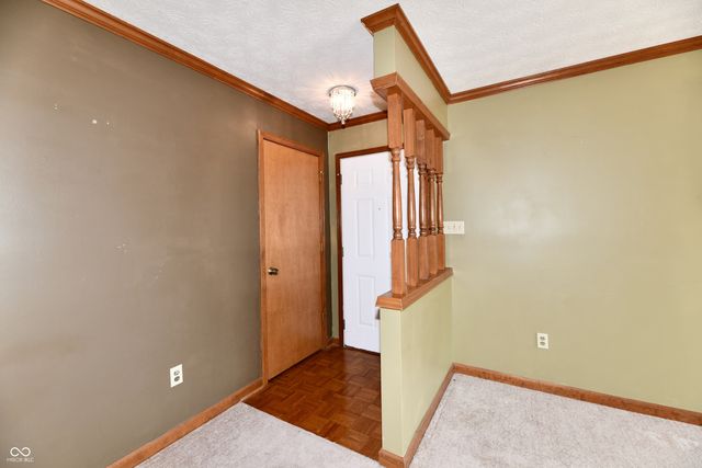 399 Vinewood Drive S, Brownsburg, IN 46112