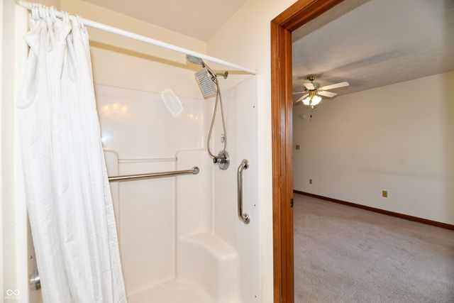 399 Vinewood Drive S, Brownsburg, IN 46112