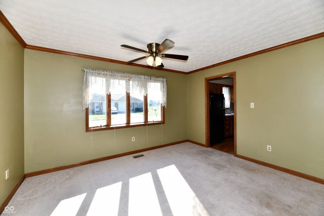 399 Vinewood Drive S, Brownsburg, IN 46112