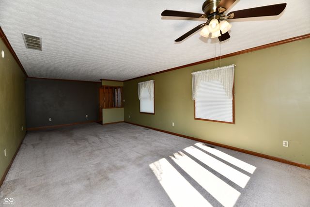 399 Vinewood Drive S, Brownsburg, IN 46112