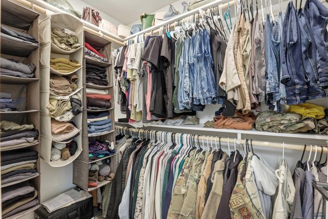 417 NIGHTHAWK DR, Box Elder, SD 57719