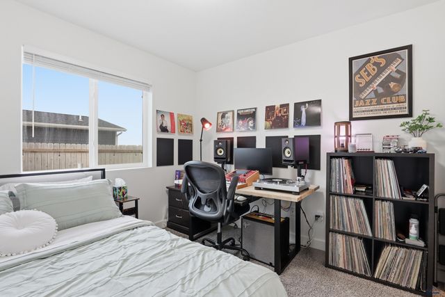 417 NIGHTHAWK DR, Box Elder, SD 57719