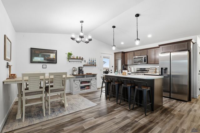 417 NIGHTHAWK DR, Box Elder, SD 57719