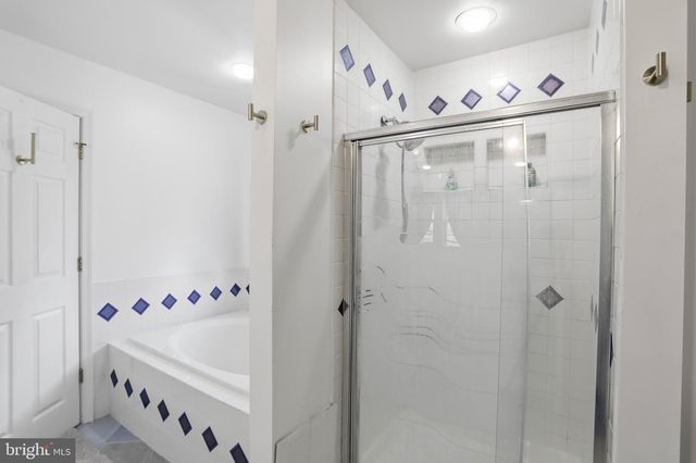 145 MAPLEWOOD CT, Harpers Ferry, WV 25425