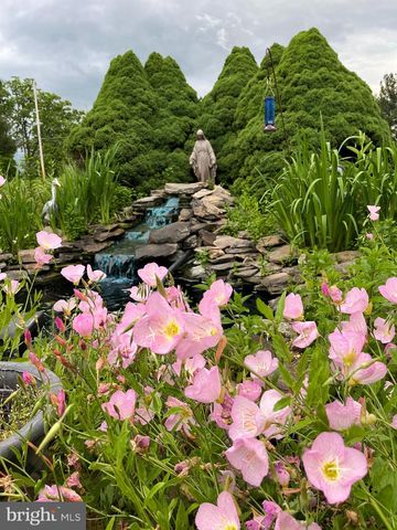 145 MAPLEWOOD CT, Harpers Ferry, WV 25425