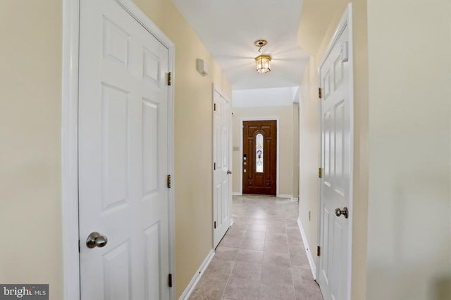145 MAPLEWOOD CT, Harpers Ferry, WV 25425