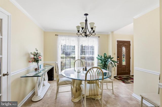 145 MAPLEWOOD CT, Harpers Ferry, WV 25425