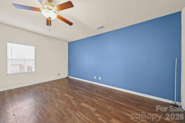 977 Joselynn Drive, Gastonia, NC 28054