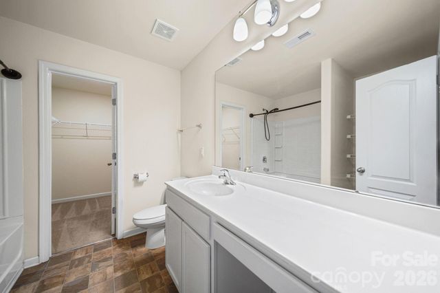 977 Joselynn Drive, Gastonia, NC 28054