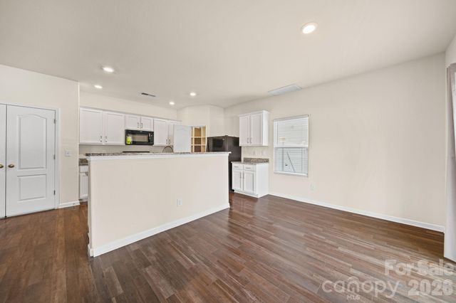 977 Joselynn Drive, Gastonia, NC 28054