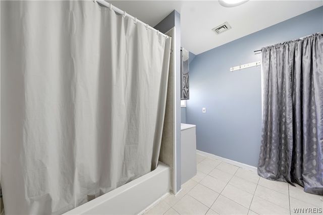 26 Caldwell Place, Lackawanna, NY 14218