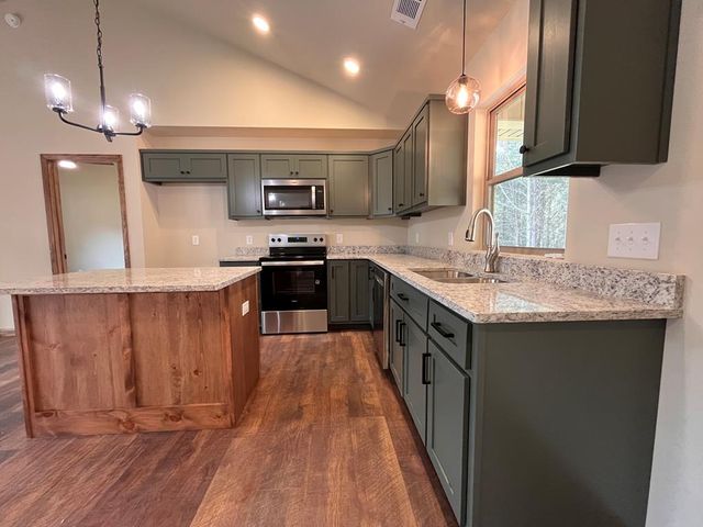 176 Tuscany Drive, Ellijay, GA 30540