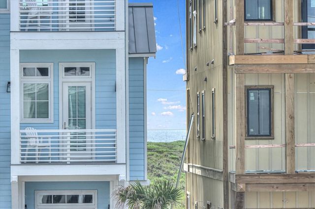 507 Sunrise Ave, Port Aransas, TX 78373